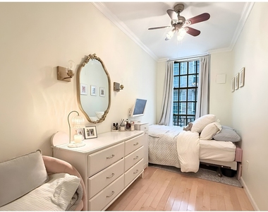 509 E 77th Street - Photo Thumbnail 2