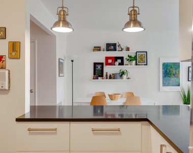 715 Ocean Parkway - Photo Thumbnail 6