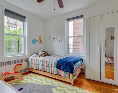 715 Ocean Parkway - Photo Thumbnail 9