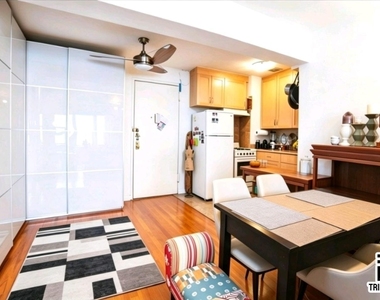 200 E 28th Street - Photo Thumbnail 2