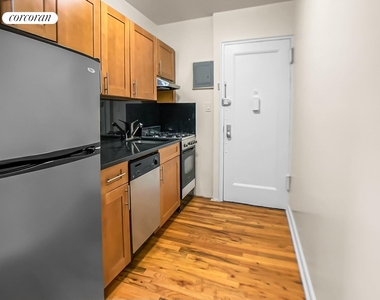 151 E 81st Street - Photo Thumbnail 1