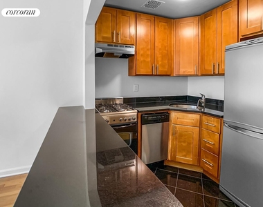 33 W 87th Street - Photo Thumbnail 1