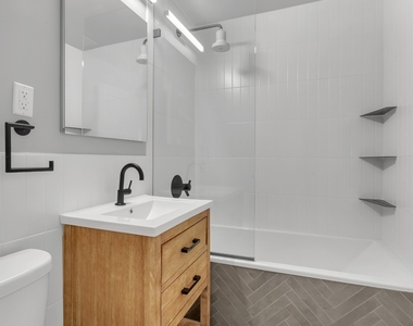250 Mercer Street - Photo Thumbnail 10