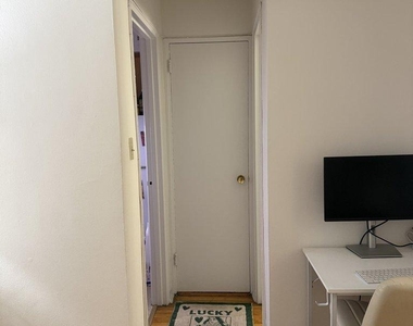 327 W 30th Street - Photo Thumbnail 2