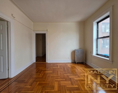 87-21 87th Street - Photo Thumbnail 2