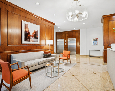 225 E 46th Street - Photo Thumbnail 2