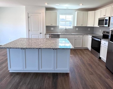 151 Capulet Court - Photo Thumbnail 10