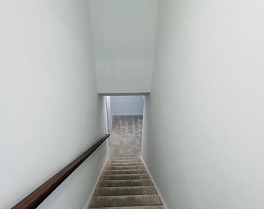 151 Capulet Court - Photo Thumbnail 14