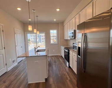 349 Short Branch Drive - Photo Thumbnail 8