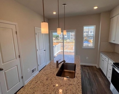 349 Short Branch Drive - Photo Thumbnail 6