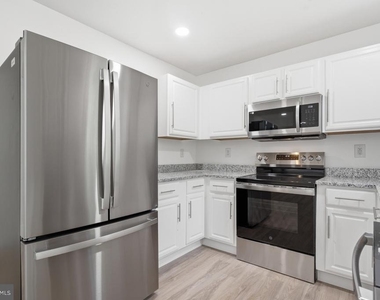104 Hazel Drive - Photo Thumbnail 10