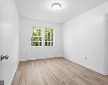 104 Hazel Drive - Photo Thumbnail 14