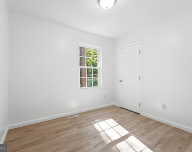 104 Hazel Drive - Photo Thumbnail 15