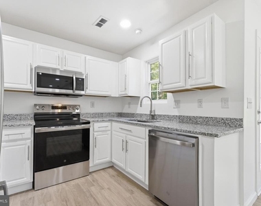 104 Hazel Drive - Photo Thumbnail 9