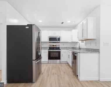104 Hazel Drive - Photo Thumbnail 8