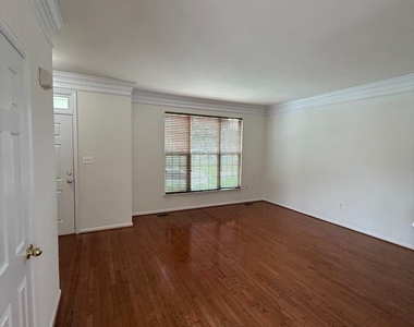 108 Davidson Street - Photo Thumbnail 8