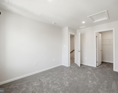 8718 Stevenson Lane - Photo Thumbnail 19