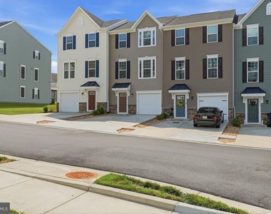 8718 Stevenson Lane - Photo Thumbnail 1