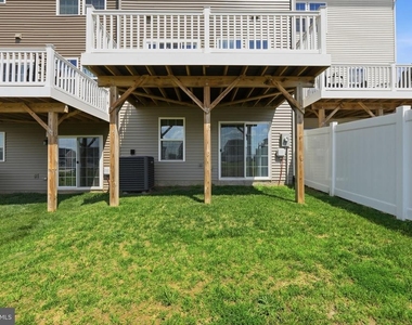 8718 Stevenson Lane - Photo Thumbnail 34