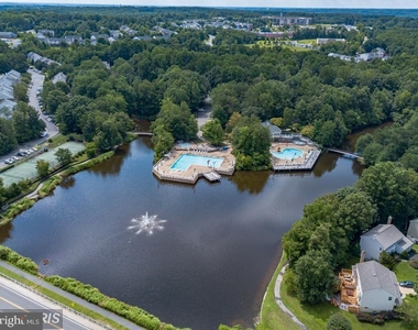 12424 Abbey Knoll Court - Photo Thumbnail 4