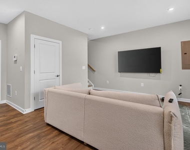 17926 Woods Overlook Drive - Photo Thumbnail 3