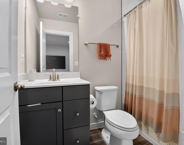 17926 Woods Overlook Drive - Photo Thumbnail 4