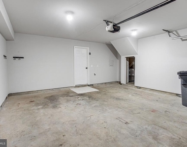 15519 Exmore Court - Photo Thumbnail 34
