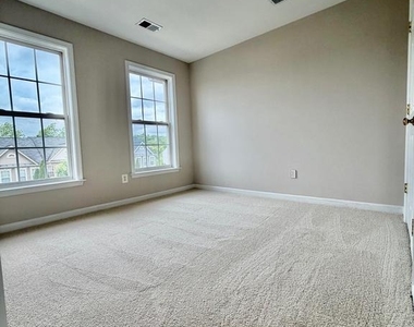 15519 Exmore Court - Photo Thumbnail 20