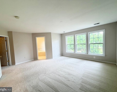 15519 Exmore Court - Photo Thumbnail 13