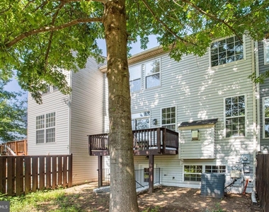 15519 Exmore Court - Photo Thumbnail 36