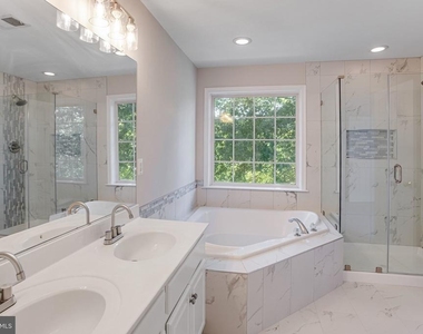 15519 Exmore Court - Photo Thumbnail 20
