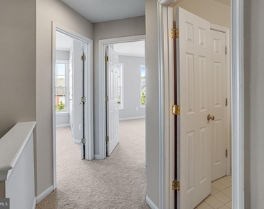15519 Exmore Court - Photo Thumbnail 23