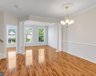 15519 Exmore Court - Photo Thumbnail 3