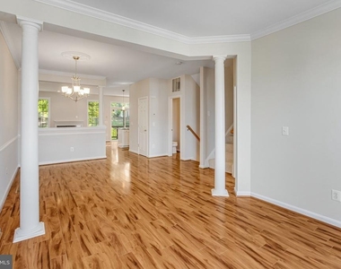15519 Exmore Court - Photo Thumbnail 11