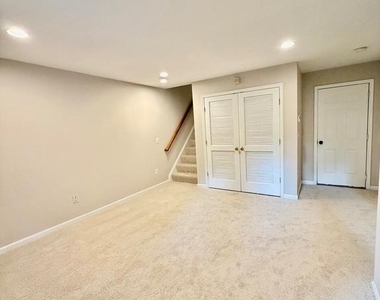 15519 Exmore Court - Photo Thumbnail 24