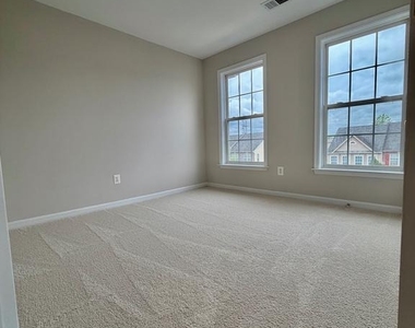 15519 Exmore Court - Photo Thumbnail 21