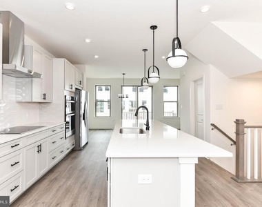 43796 Mystic Maroon Terrace - Photo Thumbnail 17