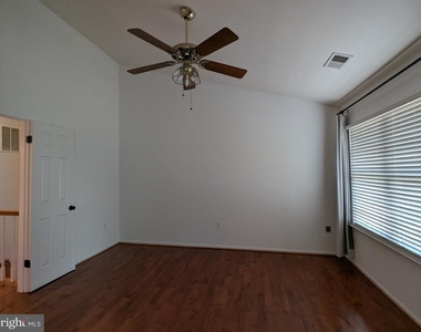 47574 Comer Square - Photo Thumbnail 29
