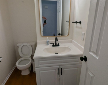 47574 Comer Square - Photo Thumbnail 33