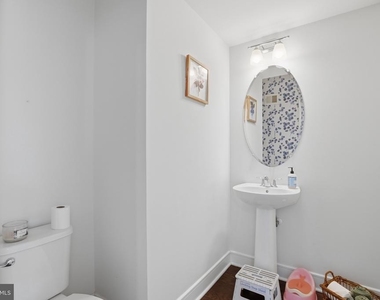 25419 Hartland Orchard Terrace - Photo Thumbnail 10