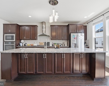 25419 Hartland Orchard Terrace - Photo Thumbnail 14
