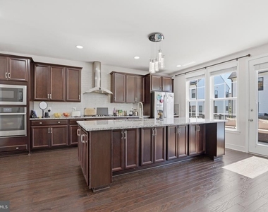 25419 Hartland Orchard Terrace - Photo Thumbnail 13
