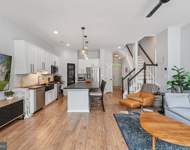 20353 Bowfonds Street - Photo Thumbnail 3