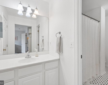 20353 Bowfonds Street - Photo Thumbnail 29