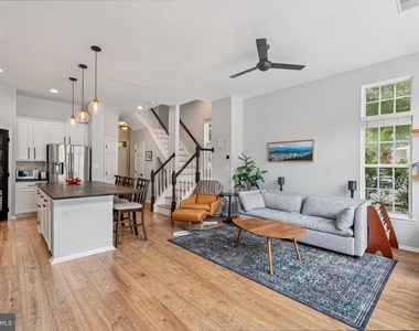 20353 Bowfonds Street - Photo Thumbnail 2