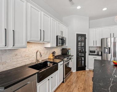 20353 Bowfonds Street - Photo Thumbnail 9