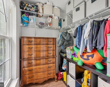 20353 Bowfonds Street - Photo Thumbnail 27