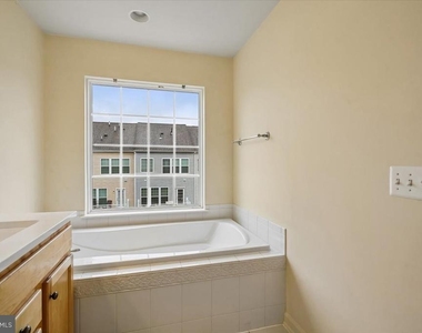 43611 Sonora Seed Terrace - Photo Thumbnail 30