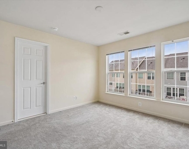 43611 Sonora Seed Terrace - Photo Thumbnail 25
