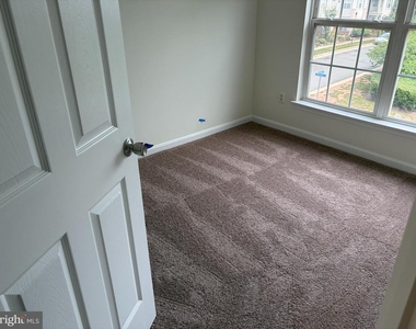 44221 Suscon Square - Photo Thumbnail 17
